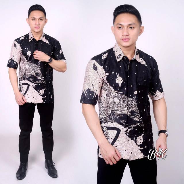 KEMEJA BATIK PRIA MODERN Motif wayang hitam putih cream