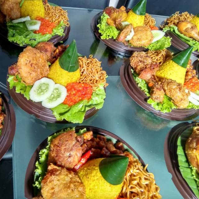 

Tumpeng mini