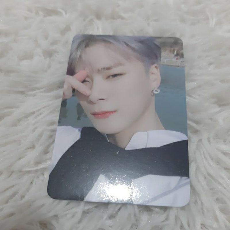 Official photocard pc Moonbin Astro Gateway
