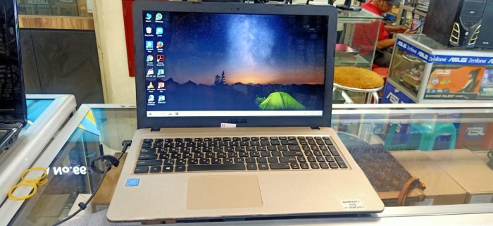 Laptop Bekas second asus mulus 15.6 Termurah