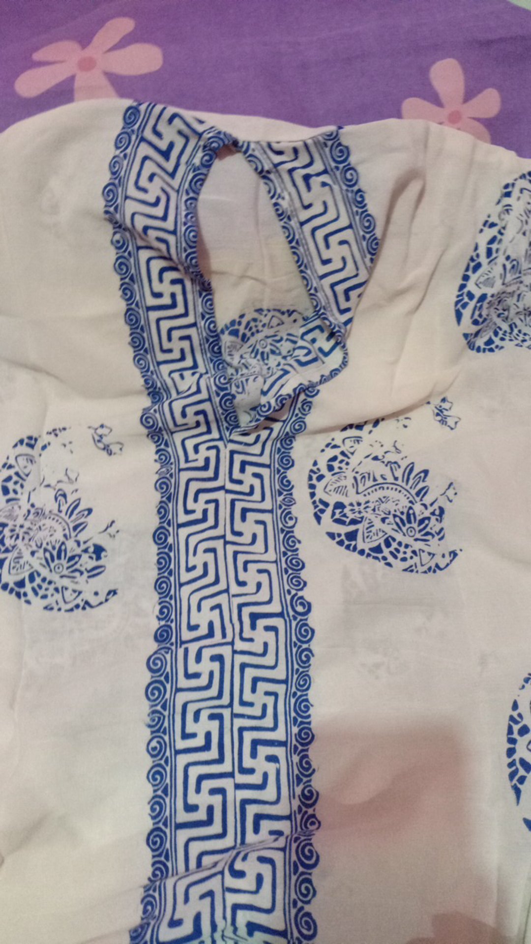 Tunic Batik Cap Modern Motif Crescent Putihan