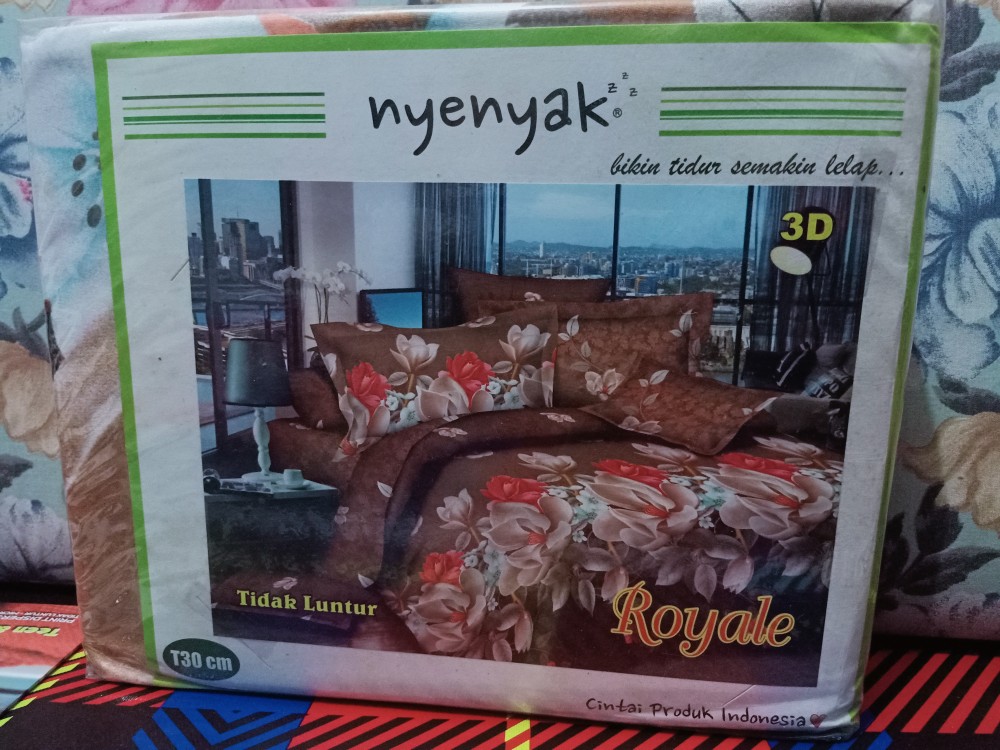 Sprei Nyenyak Royale - 200x200 / 180x200 / 120x200