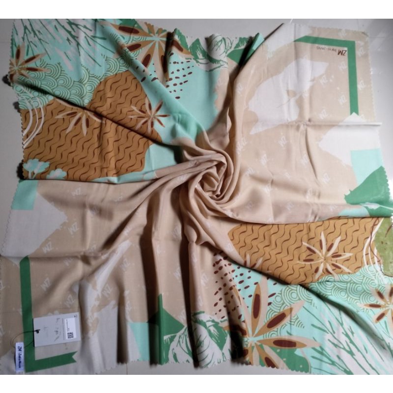 Jilbab segiempat empat Zaskia Mecca ZM - Terapung scarf