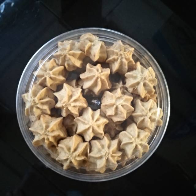 

Kue sagu keju