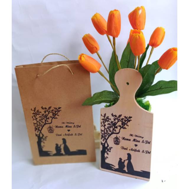 

SOVENIR TELNAN PLUS PAPERBAG SIZE 10x20 TANPA KEMAS PLASTIK HANYA PAPERBAG