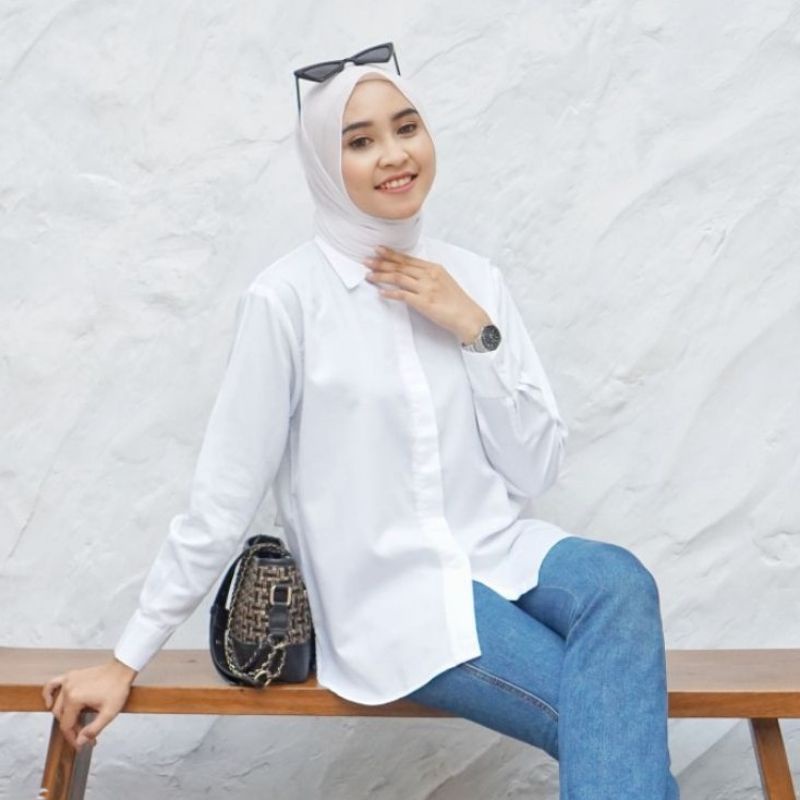 KEMEJA POLOS PUTIH HITAM MOSCREPE // ATASAN WANITA BASIC CASUAL // BAJU FORMAL KANTOR MURAH