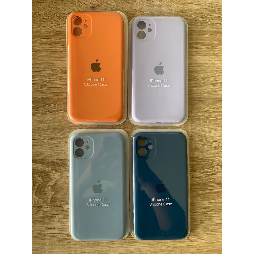 SILICONE CASE IPHONE 11