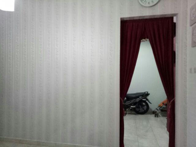 Wallpaper Dinding Murah Garis Bunga Pink Daun Hijau Fresh