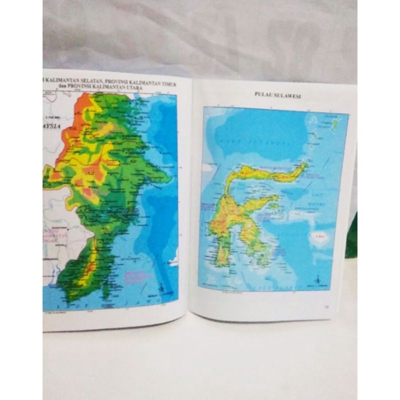 Buku Atlas Indonesia dan Dunia Edisi Terbaru 34 Provinsi