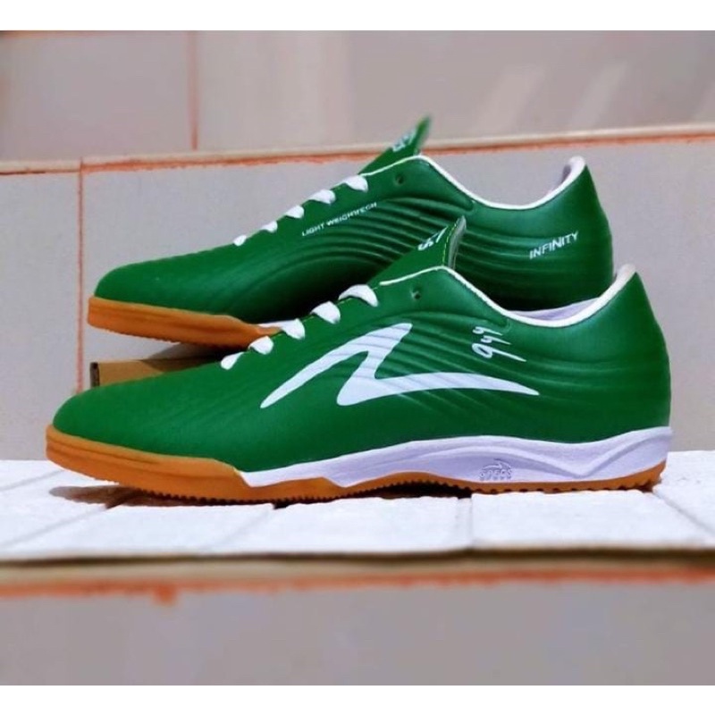 Sepatu Futsal Specs keluaran model terbaru ( bisa Cod )