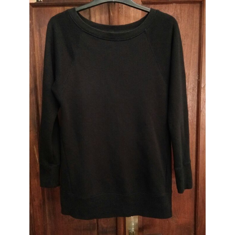 Crewneck Uniqlo second Hitam Polos