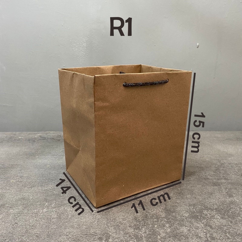 

Paper bag Coklat Polos Tas Souvenir Pernikahan Kantong Kertas Coklat Polos 14X11X15 cm TasKertas Paperbag Kado Paperbag Mini peperbag Custom Mug