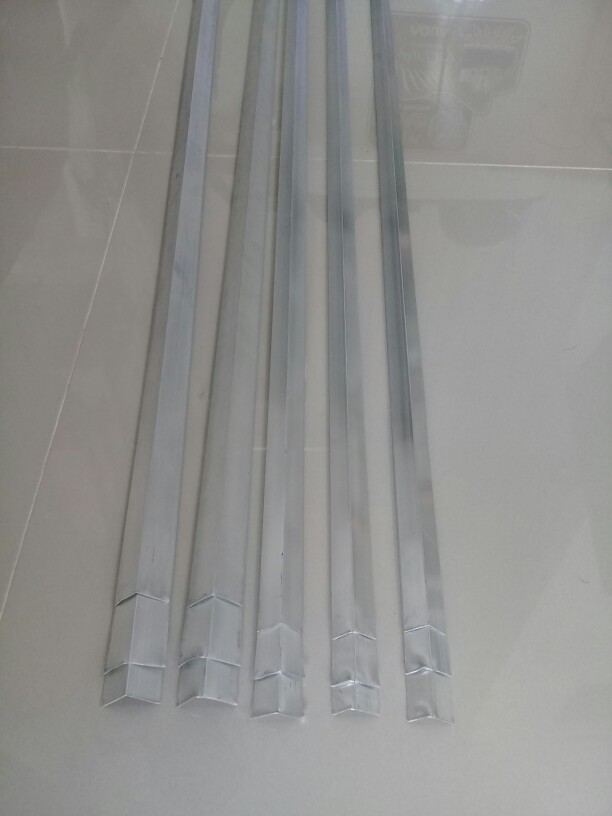 Siku Aluminium 1 5 Cm X 1 5 Cm Harga Per 1 Meter X 3 Batang Siku Lis Alumunium Shopee Indonesia