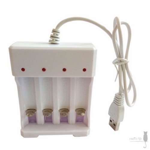 Charger Baterai AA AAA 3 Slot Kabel Usb / CAS BATERAI CHARGER BATERAI USB AA DAN AAA