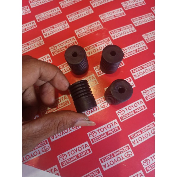 karet bantalan kap mesin toyota starlet kotak / kapsul