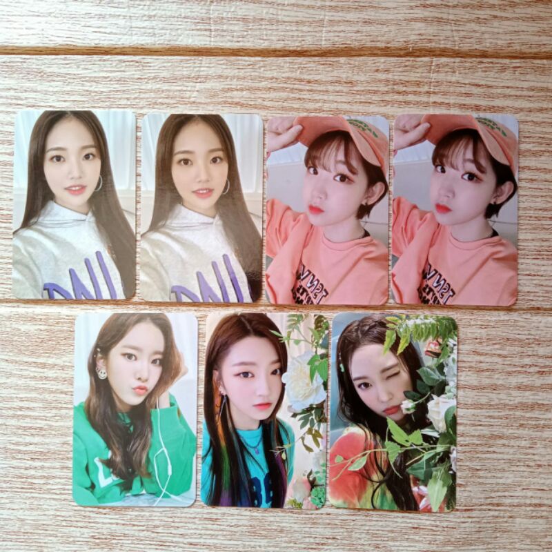 [WTS] WEEEKLY we play photocard benedit joeun music kr music site 2 soojin jiyoon monday soeun zoa