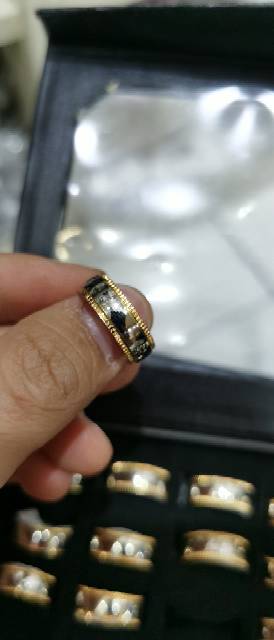 Cincin titanium isi 36 pcs motif silver list gold sks 152