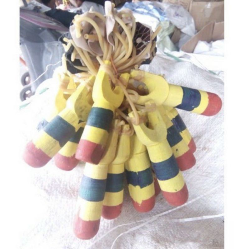 Ketapel kayu permainan tradisional ketapel