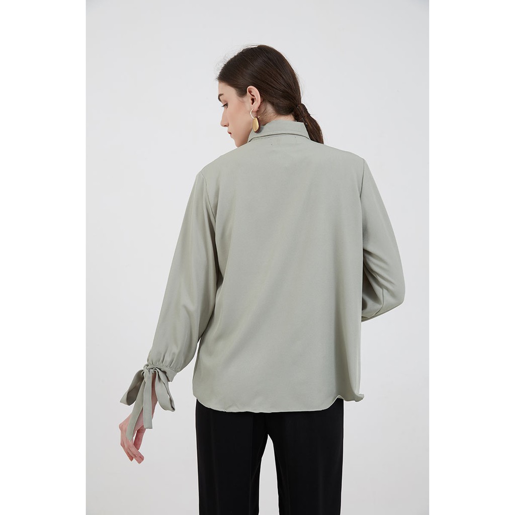 Berrybenka - Atasan Blouse Wanita Sophie Murisha Knotted Blouse-6