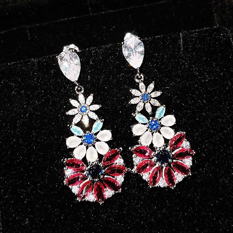 Fashion Pink Crystal Flower Silver Pin Eardrops