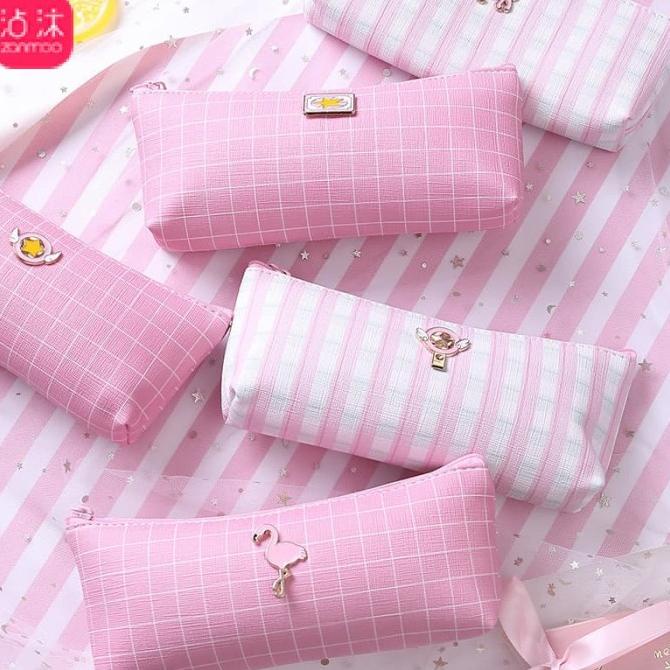 

SALE Tempat Pensil Unik / Pencil Box Motif Pink Kotak Unik/TEMPAT PENSIL AESTHETIC/TEMPAT PENSIL ANAK PEREMPUAN/TEMPAT PENSIL LUCU/TEMPAT PENSIL 3D/TEMPAT PENSIL TRANSPARAN/TEMPAT PENSIL LUCU/TEMPAT PENSIL KOREA/TEMPAT PENSIL KAIN/TEMPAT PENSIL KALKULATOR
