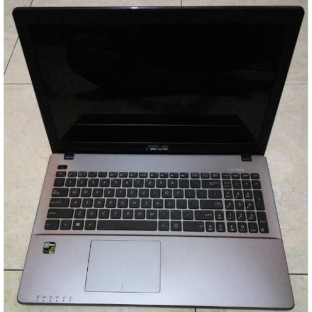 Laptop Gaming ASUS X550JX