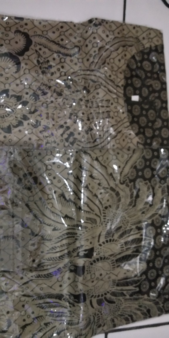 Maura Couple - Sania Ruffle Batik Couple