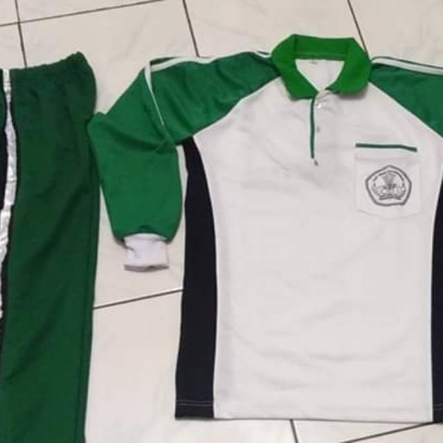 KAOS SERAGAM SEKOLAH PLUS SABLON