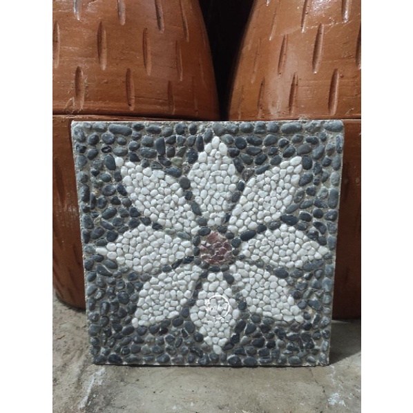 Batu Pijakan Kaki Steping Stone Kotak / Batu Pijakan / Batu Taman