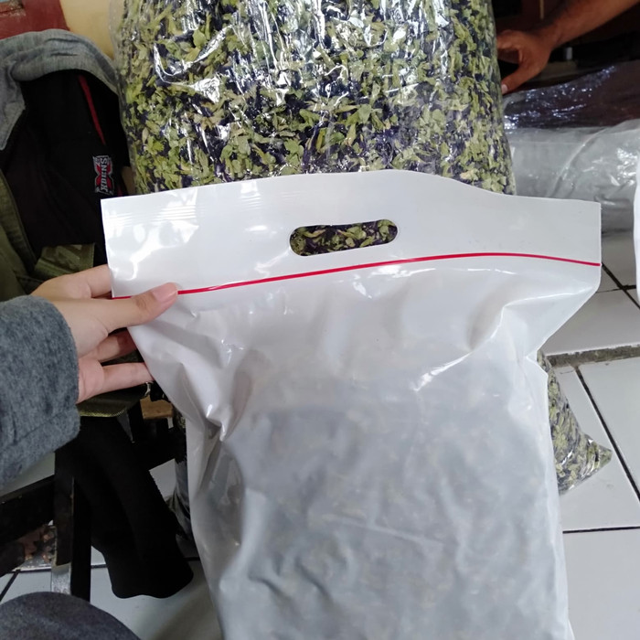 

Promo Spesial - Bunga Telang Kering Netto 500Gr