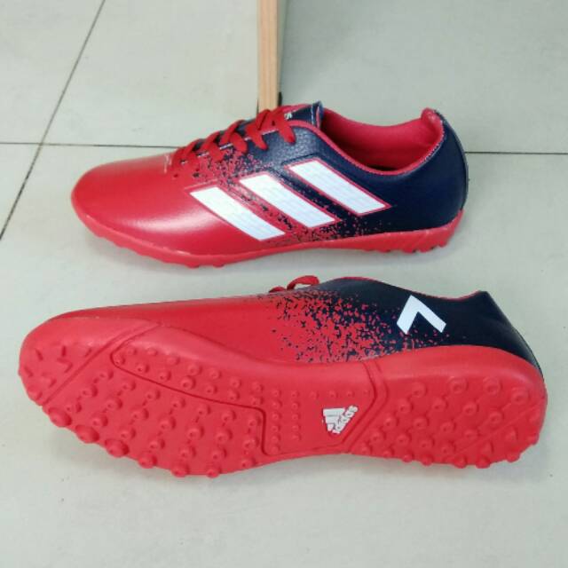 Sepatu Futsal Adidas Merah
