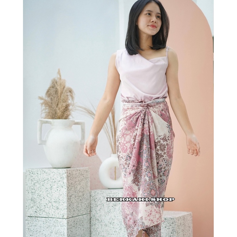 ROK LILIT BATIK SERUT BAWAHAN KEBAYA MOTIF LYRA