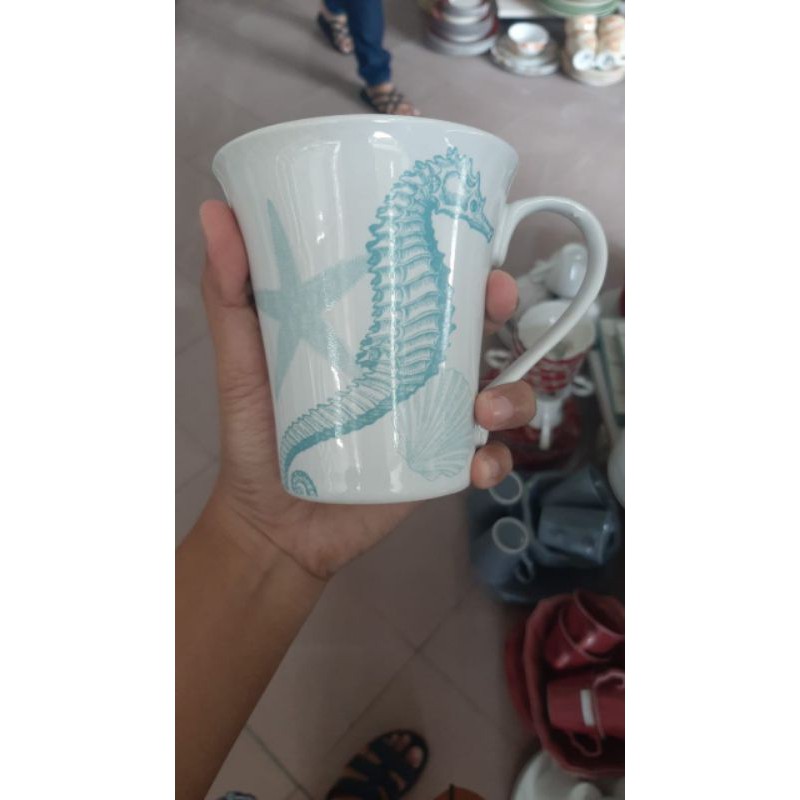 SEA MUG GELAS KERAMIK SANGO MOTIF GAMBAR HEWAN LAUT KUDA LAUT BIRU PUTIH KOLEKSI DEKOR DAPUR CANTIK