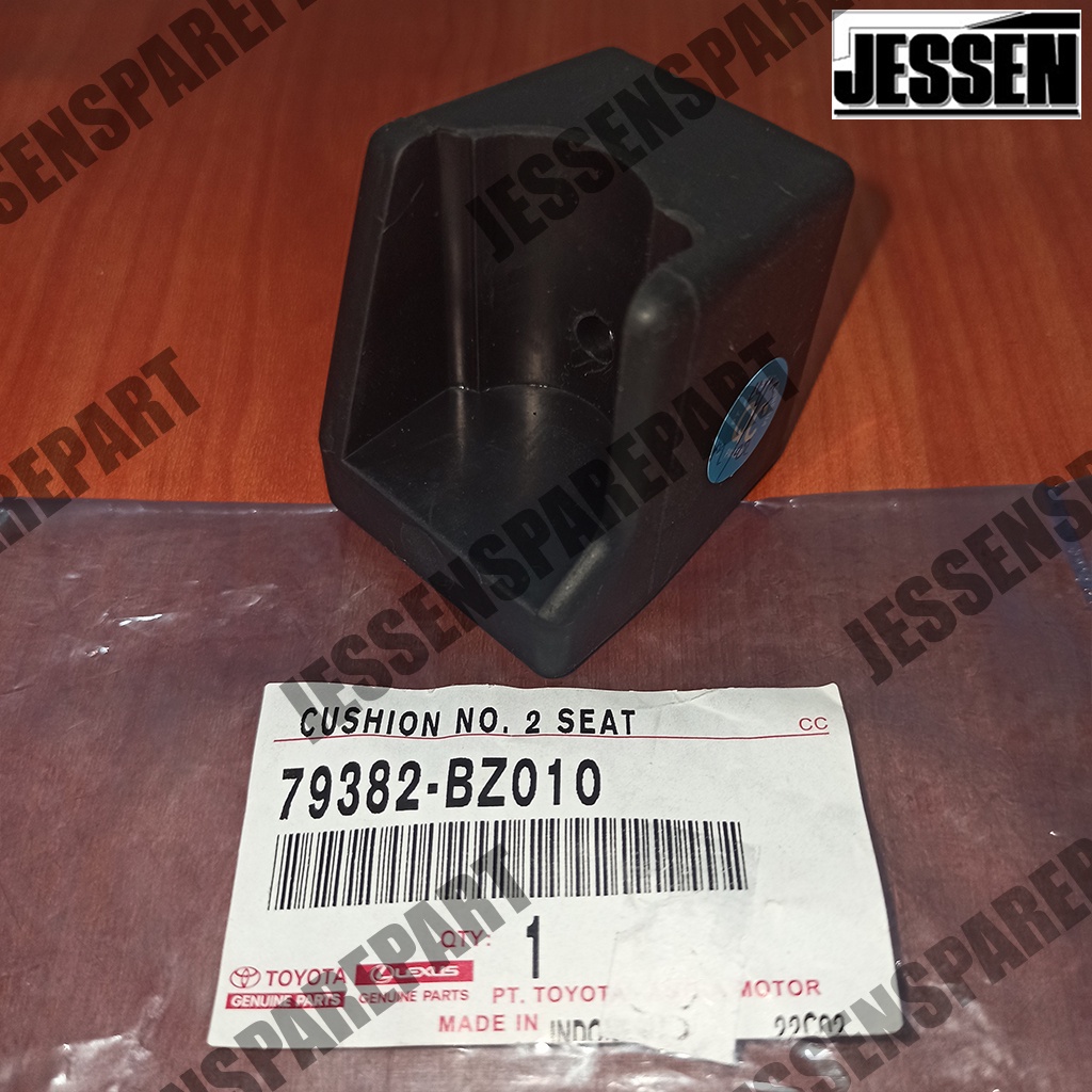 Karet Bantalan Jok Belakang Baris Tiga Avanza-Xenia Lama 79382-BZ010