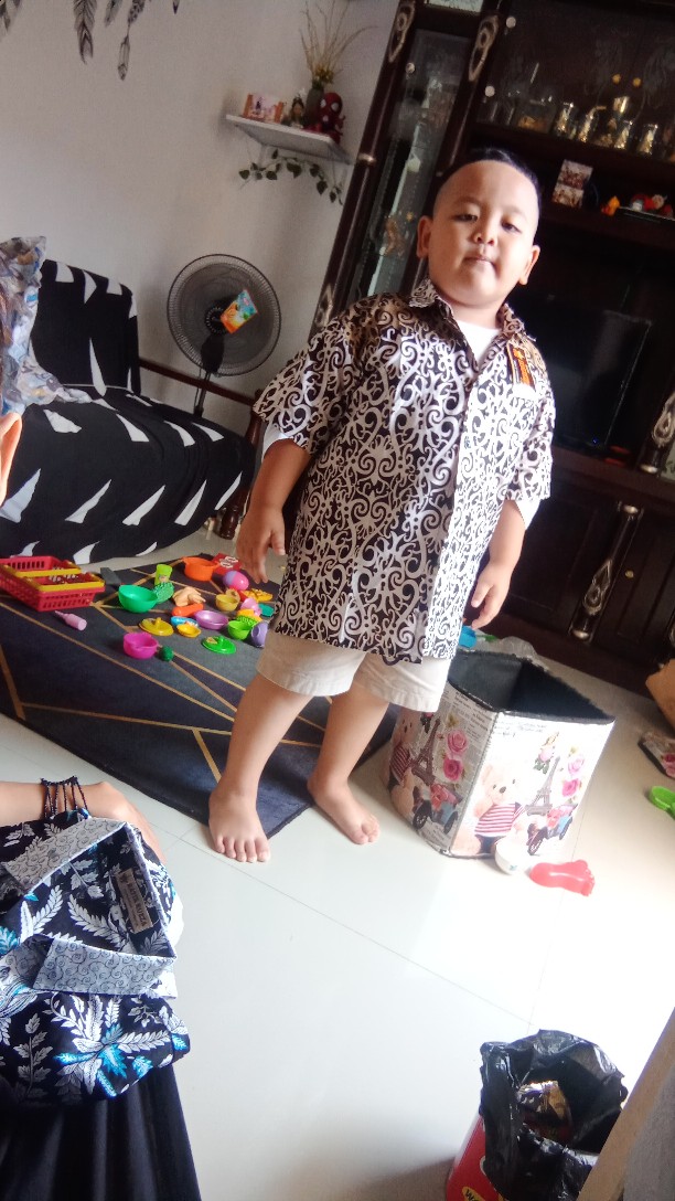 Ruzza Batik Anak Ukuran 0-15 Tahun Kemeja Motif Pari Blarak Biru Merah