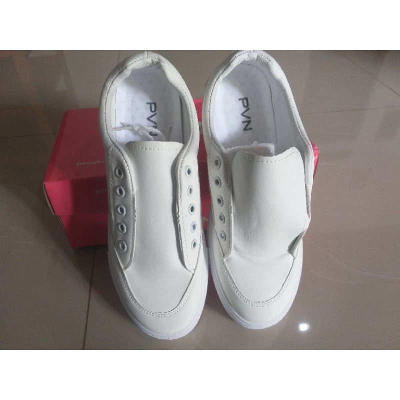 sepatu pvn sneakers wanita