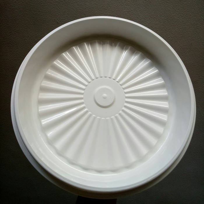 Tatakan Pot 35 Plastik Putih Murah