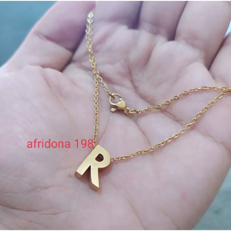 promo free cincin Gold 1 pcs/Kalung Titanium Liontin Huruf R Gold Anti karat Accesories fashion wani