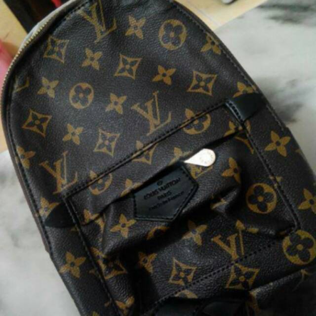 Preloved Lv palm backpack/ransel
