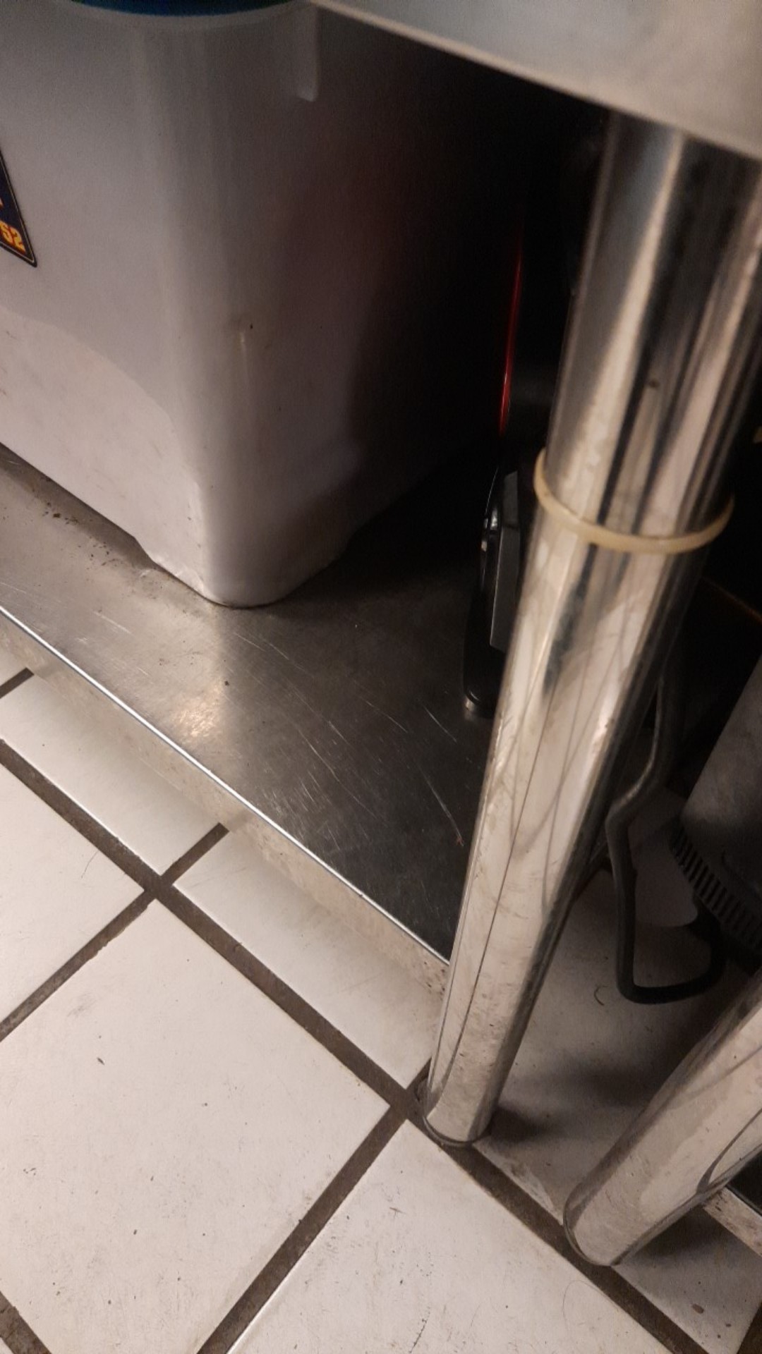 Pylox Cat Semprot Mobil Besi Pylox Basic Spay Nippon Paint 300cc Basics (khjabodetabek & Jawa Barat)