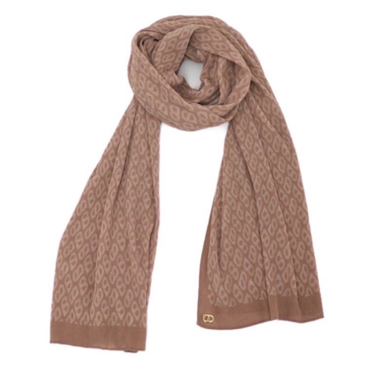 Buttonscraves Tapis Pleated Shawl