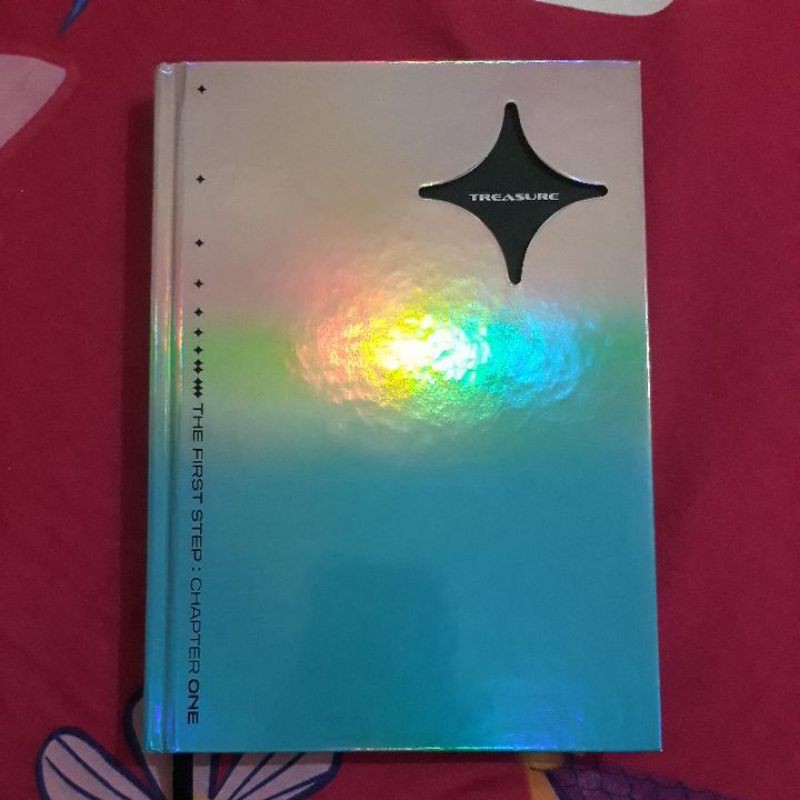 ALBUM ONLY TREASURE CHAPTER ONE