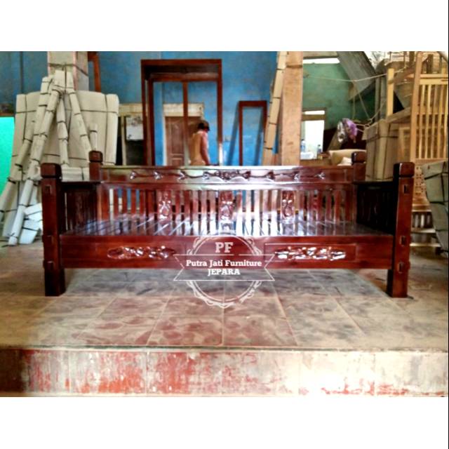 Kursi Panjang Kayu Jati/ Bangku Ukir/ Kursi Hias Khas Jepara