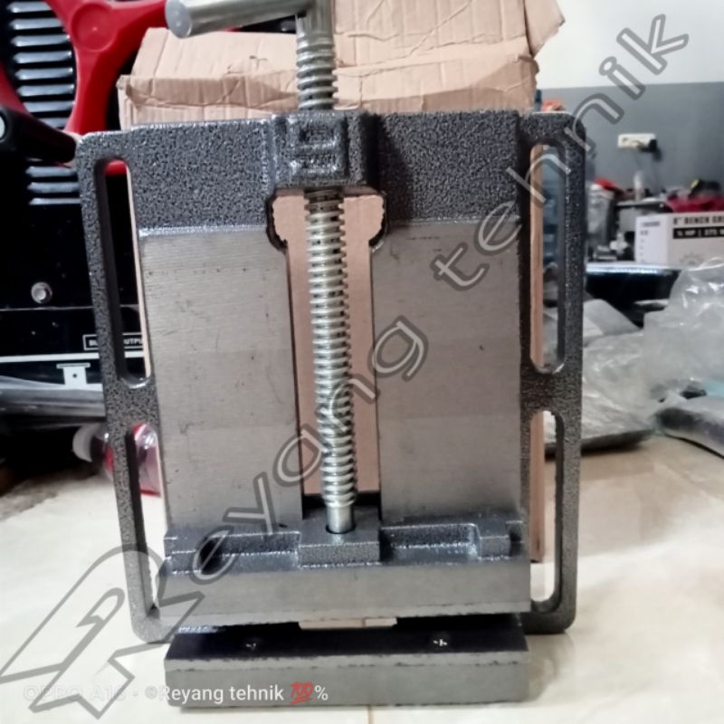 Catok Bor Duduk / Tanggem / Ragum Penjepit Mesin Bor Duduk 6 inch