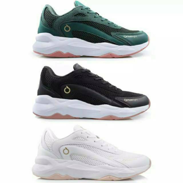 Sepatu running ortuseight abyssus black white dan emerald gold all white