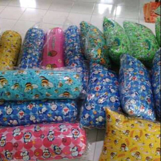 Bantal dan guling karakter squishy