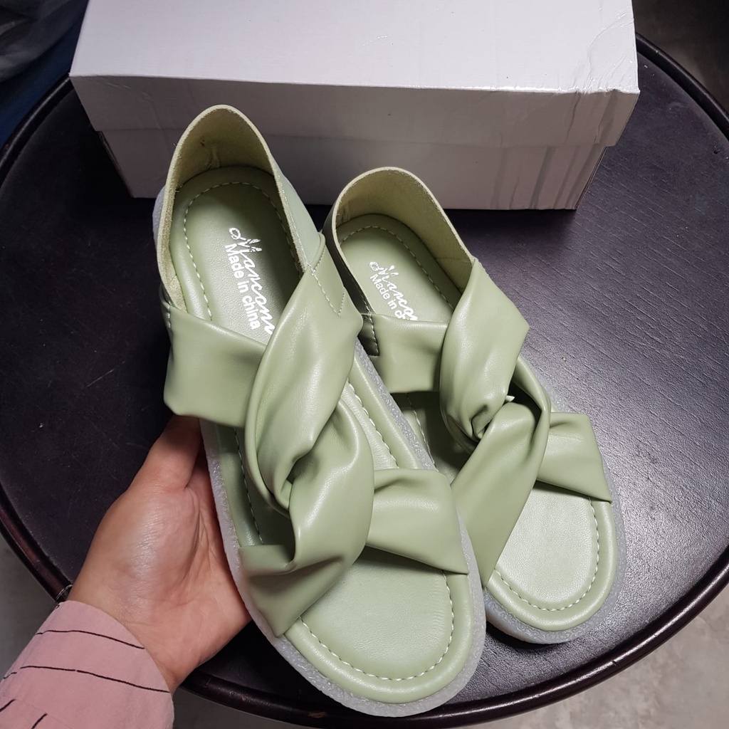 SALE! Sandal Wanita Import Tali Silang Import Selip Simpul Simple 2049