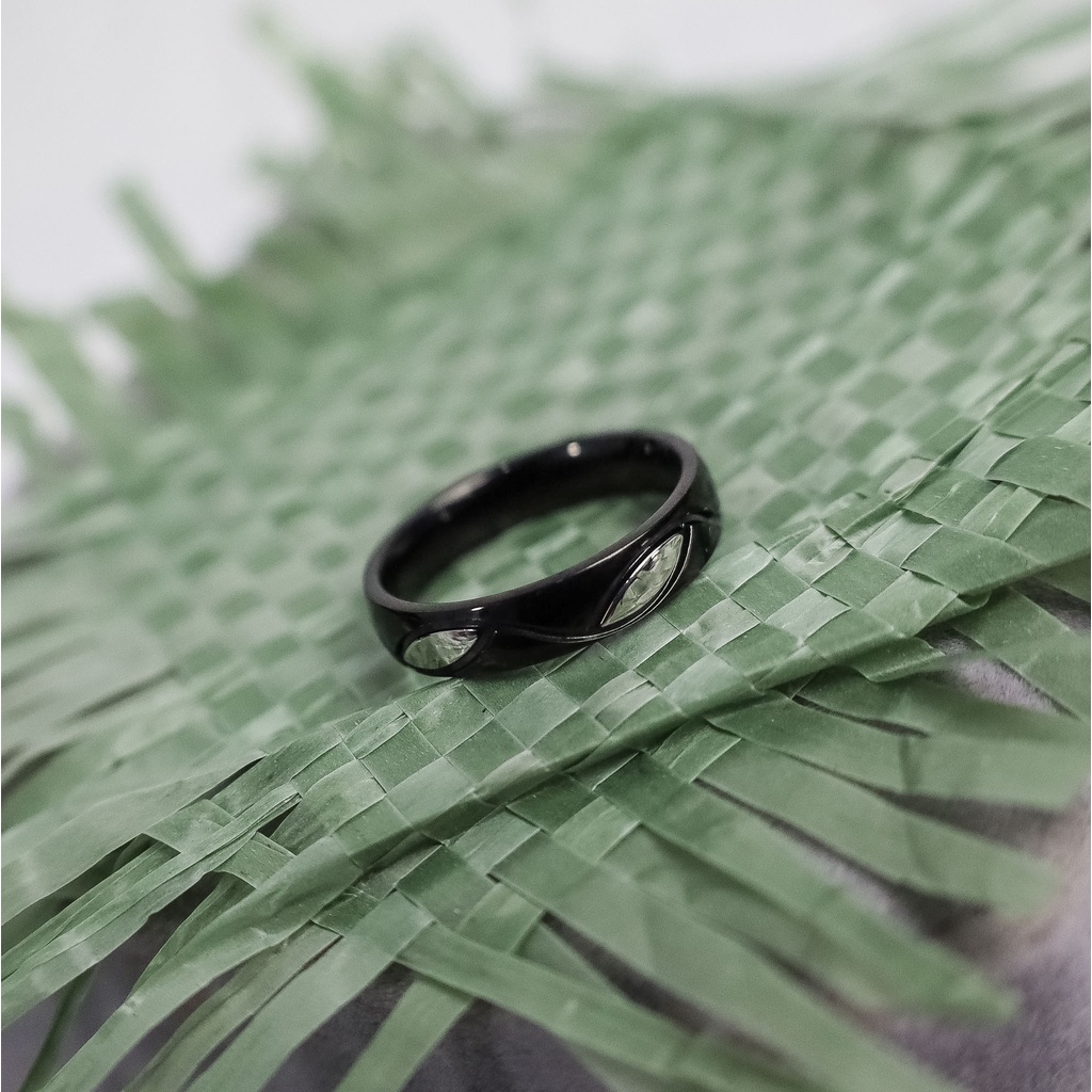 Cincin dolpin black titanium korea anti karat