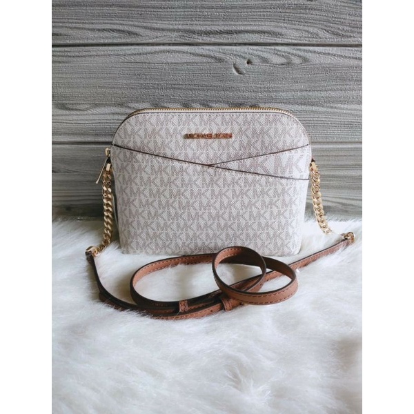 tas michael kors jet set medium dome crossbody vanilla