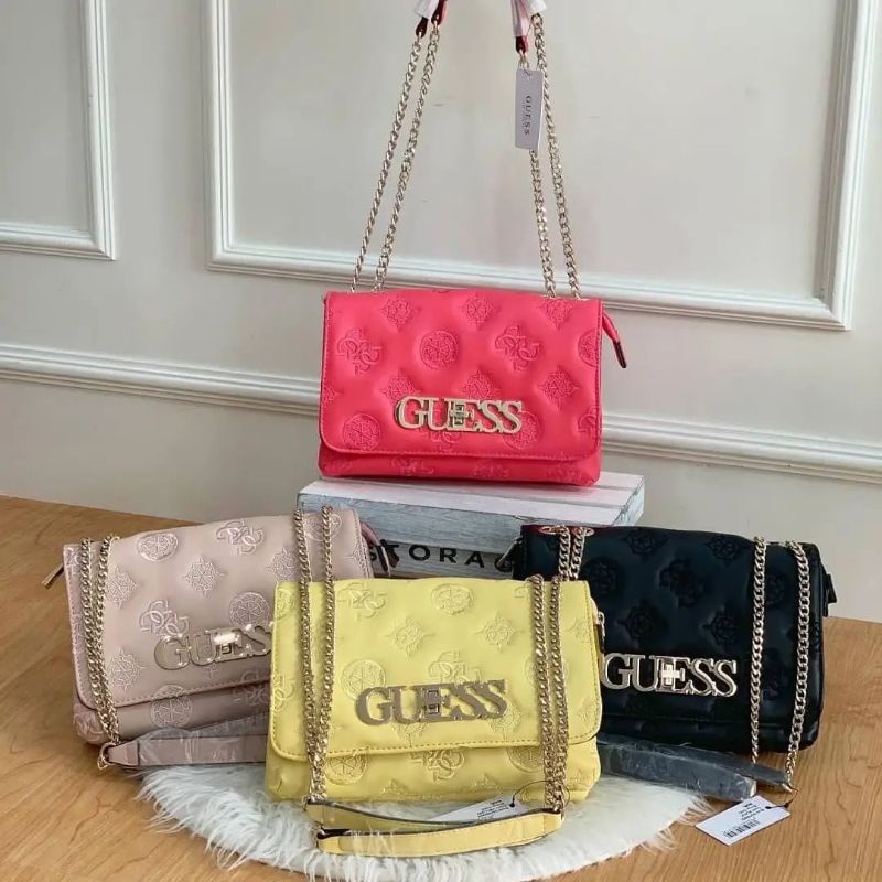 GUESSS Chic Convertible Flap Shoulder Bag